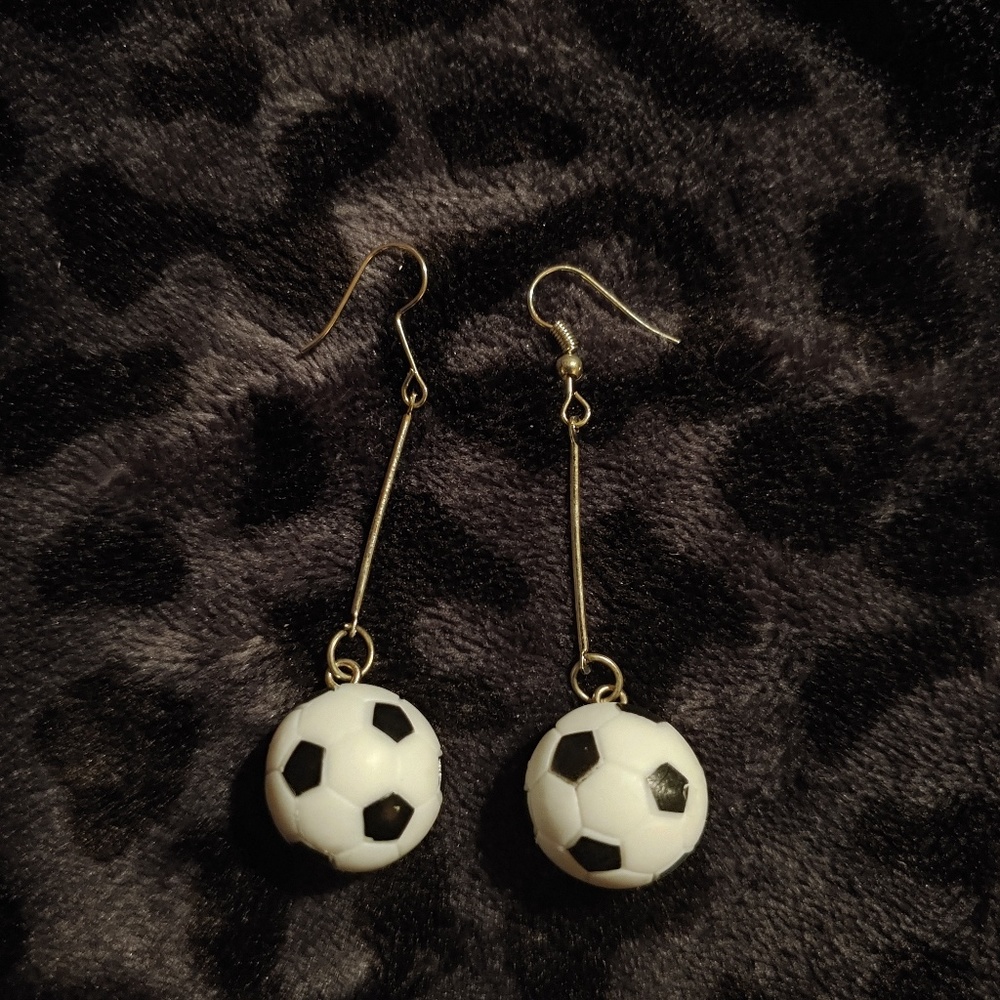 Soccerball drop earrings
